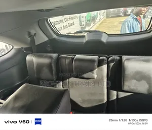 Toyota Highlander XLE 4x2 V6 (3.5L 6cyl 8A) 2018 Gray