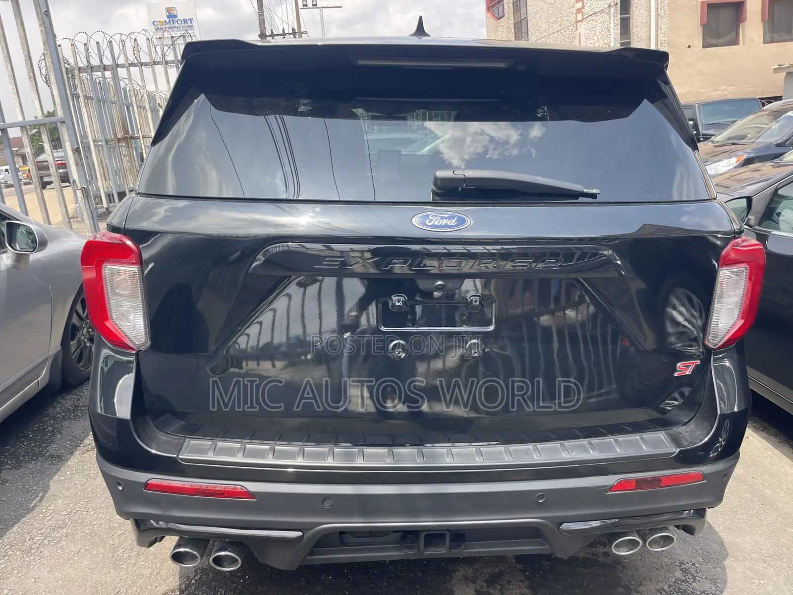 Ford Explorer 2021 Black