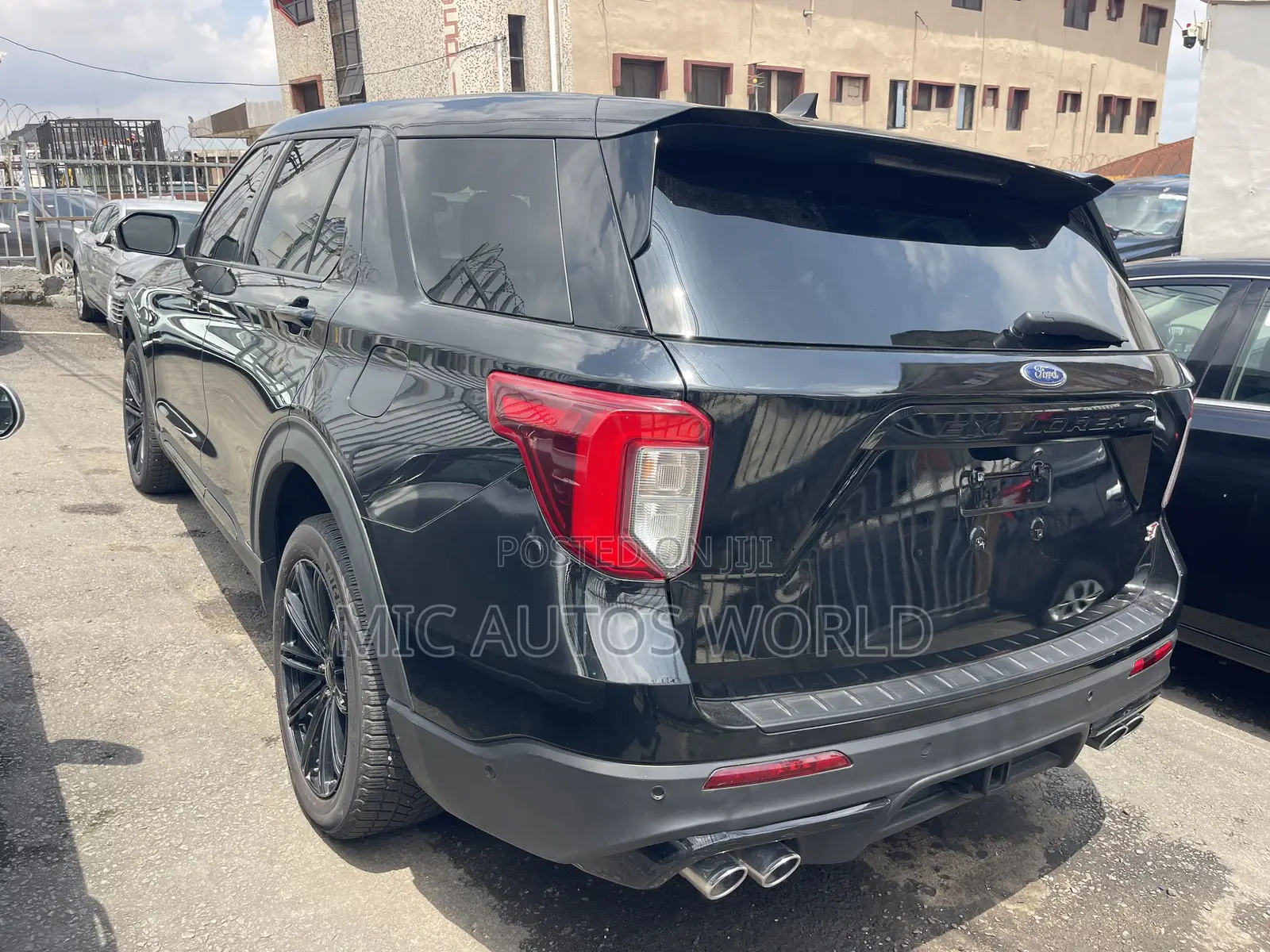 Ford Explorer 2021 Black