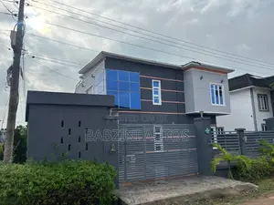 A Stand Alone 5bedroom Fully Detached Duplex on 324sqm Half Plot