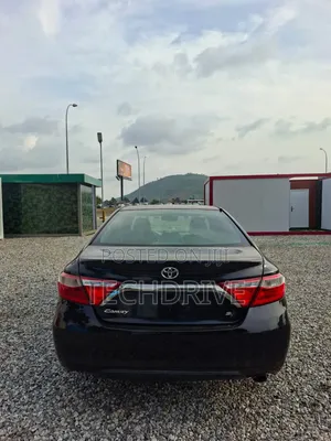 Toyota Camry LE 4dr Sedan (2.5L 4cyl 6A) 2015 Black
