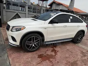 Mercedes-Benz GLE-Class 2017 White