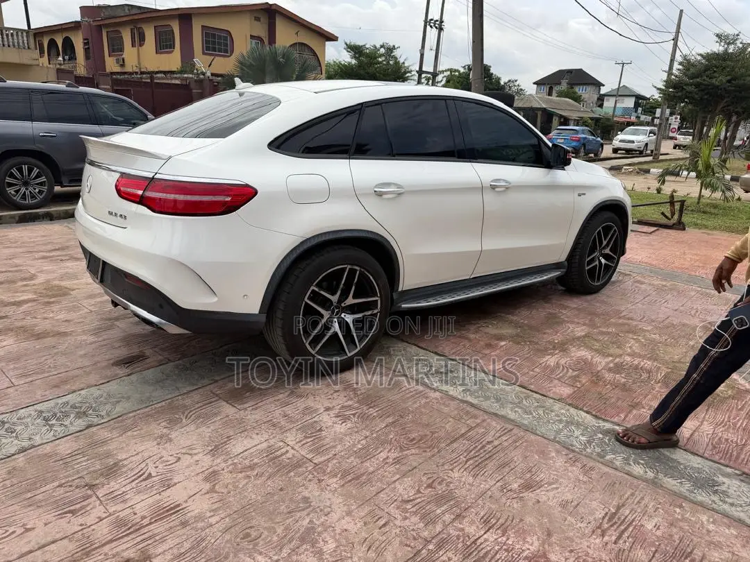 Mercedes-Benz GLE-Class 2017 White
