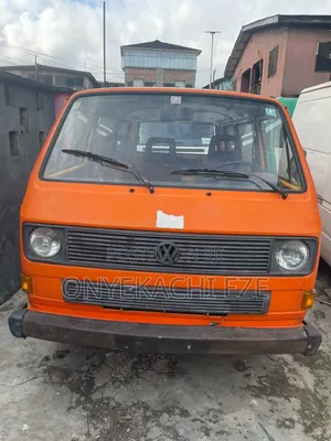 Volkswagen Transporter 2003 Orange