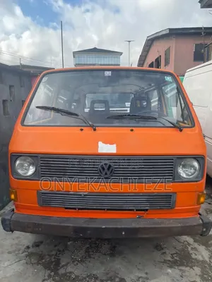 Volkswagen Transporter 2003 Orange
