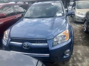 Toyota RAV4 Limited 2011 Blue