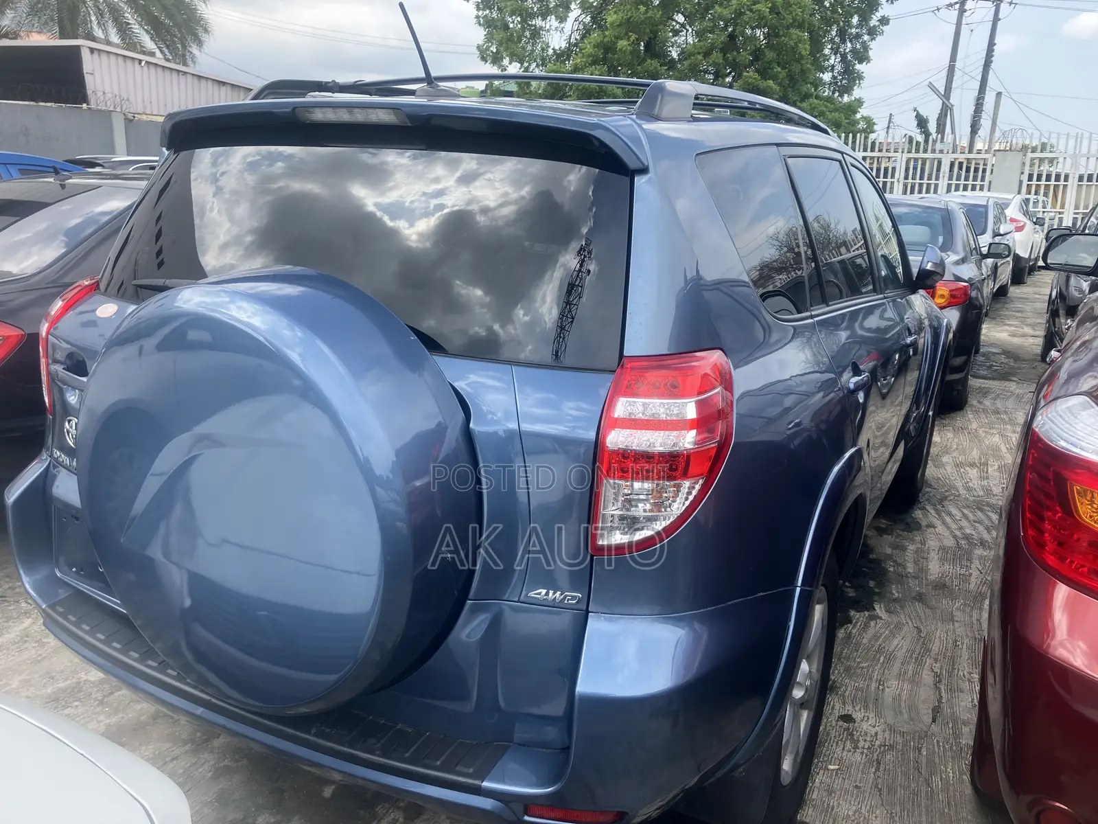 Toyota RAV4 Limited 2011 Blue