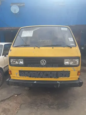 Volkswagen Transporter 2003 Yellow