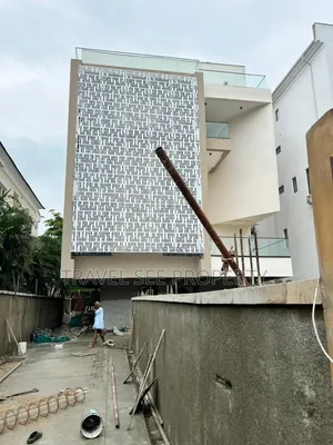Furnished 5bdrm Mansion in Private Estate Ikoyi for sale