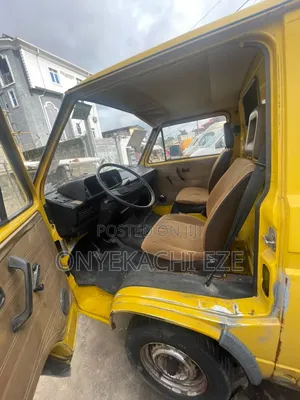 Volkswagen Transporter 2003 Orange