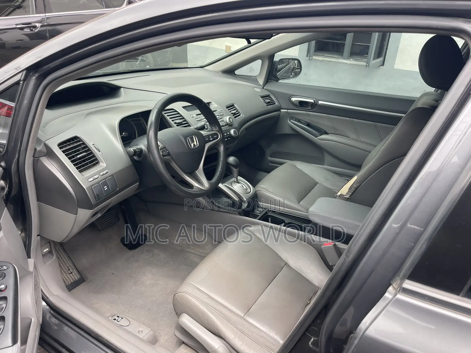 Honda Civic 2010 Gray