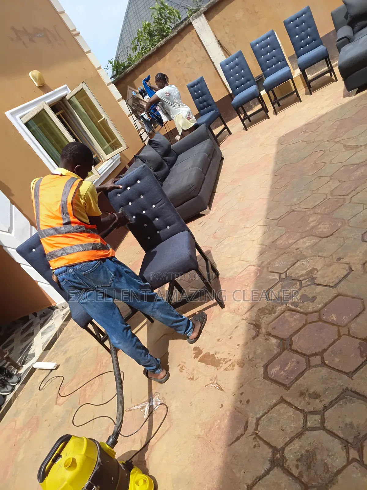 Excellent Amazing Sofa Cleaning Service