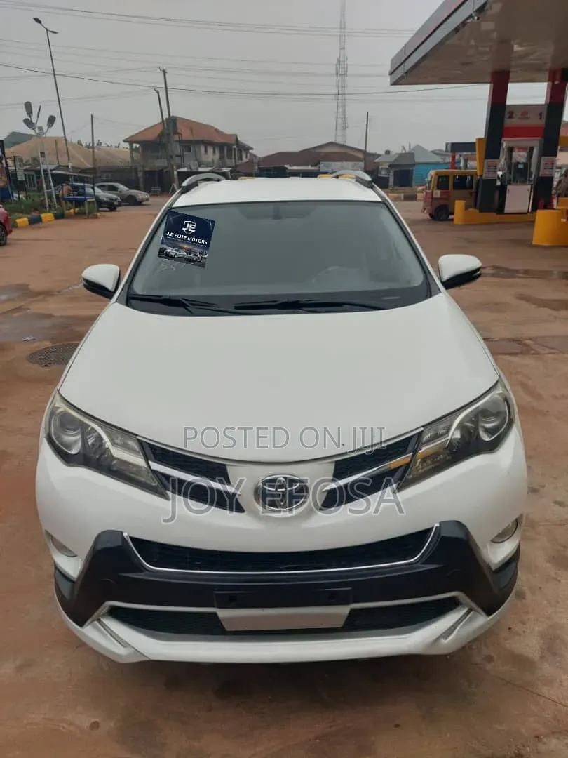 Toyota RAV4 2014 White