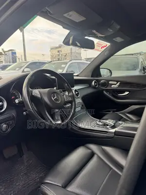 Mercedes-Benz GLC-Class 2016 Black