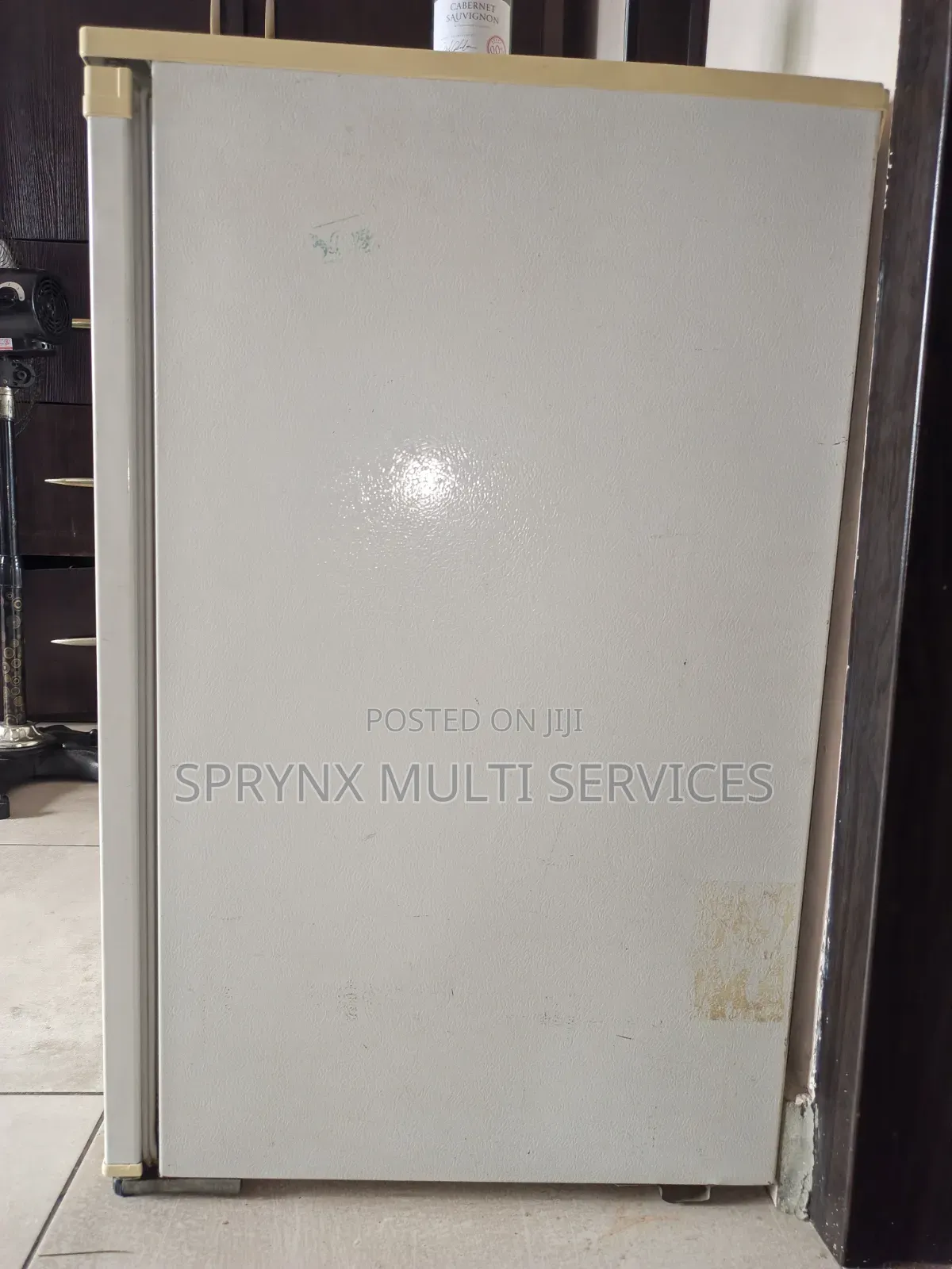 Refrigerator