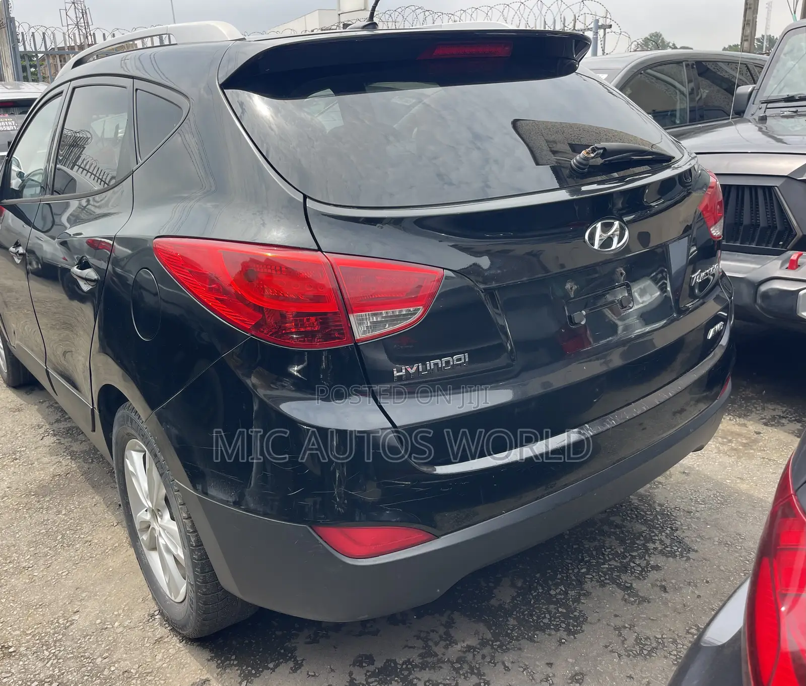 Hyundai Tucson 2011 Black