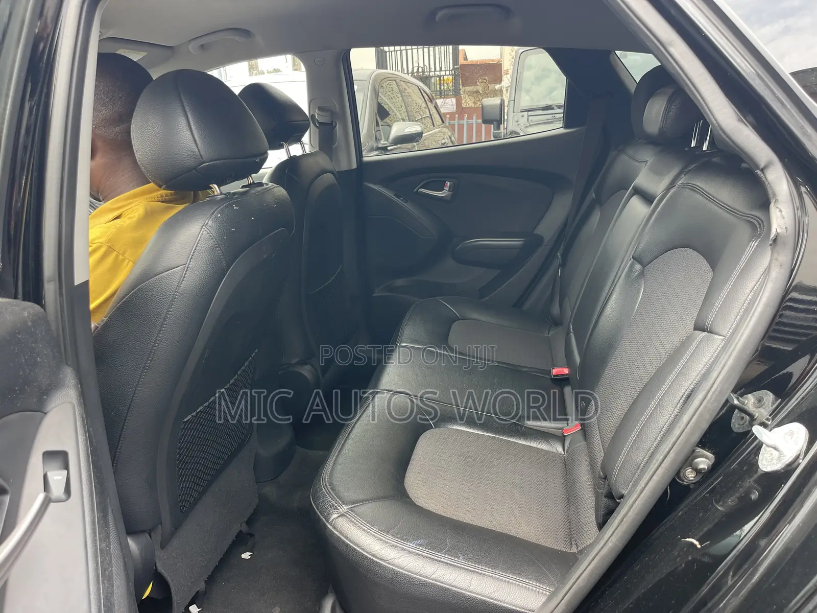 Hyundai Tucson 2011 Black