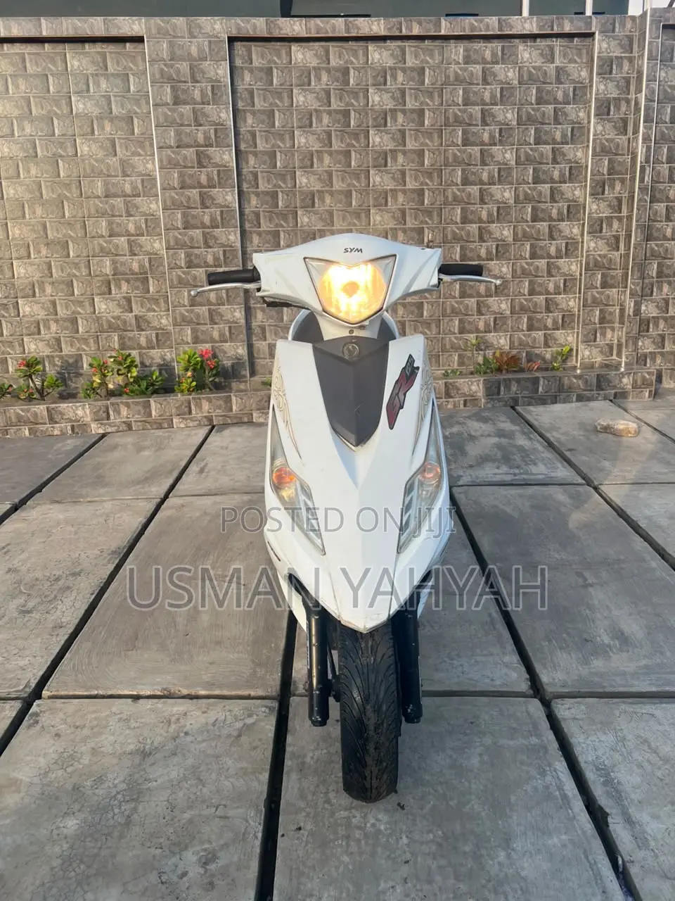SYM Fnx 125 2024 White