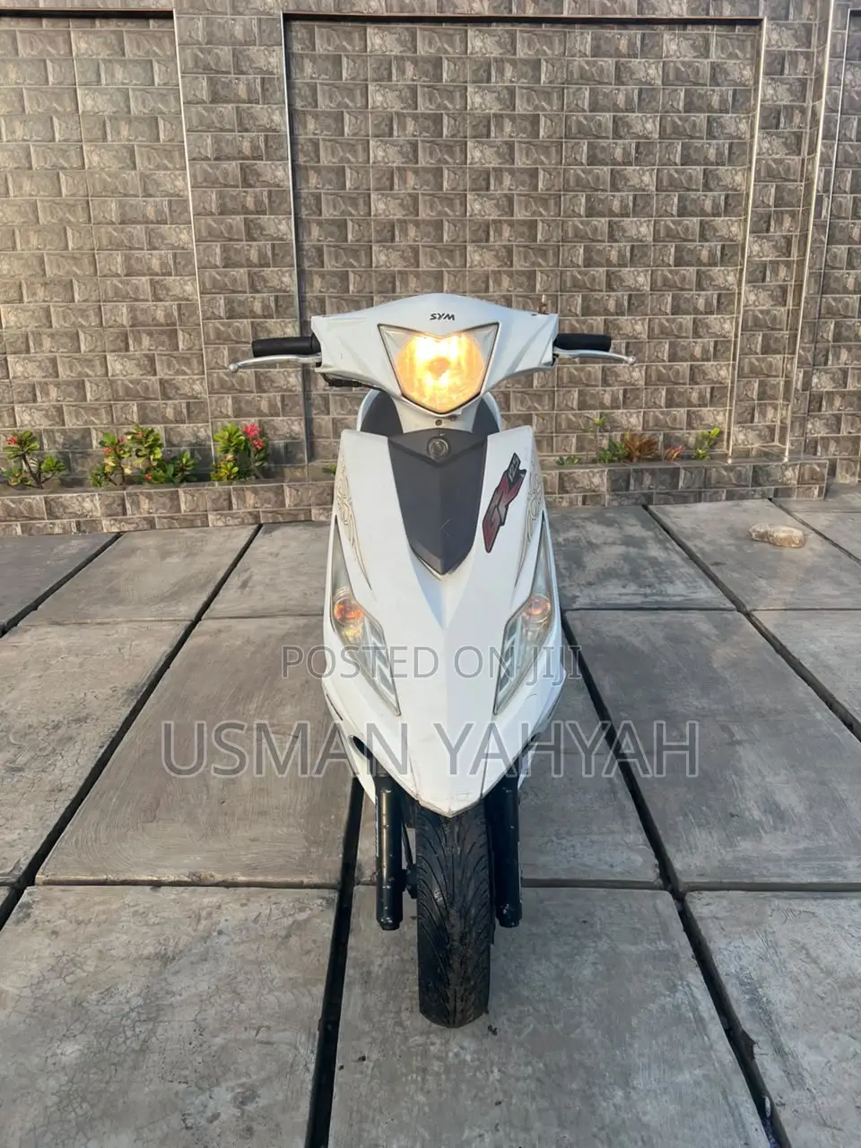 SYM Fnx 125 2024 White