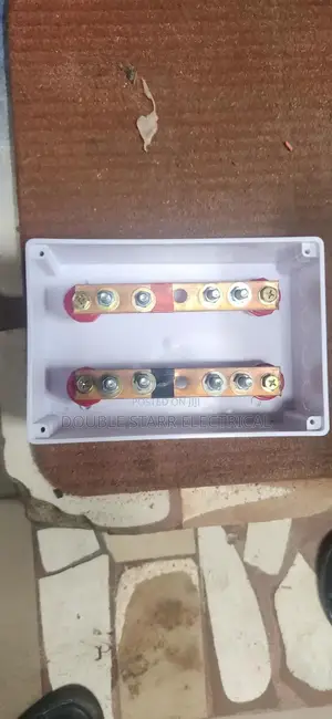 Box Bar Both Big and Small
