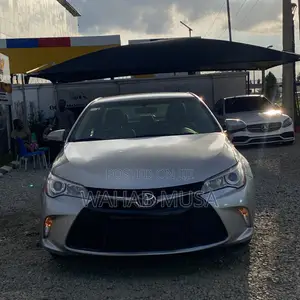 Toyota Camry 2017 Silver