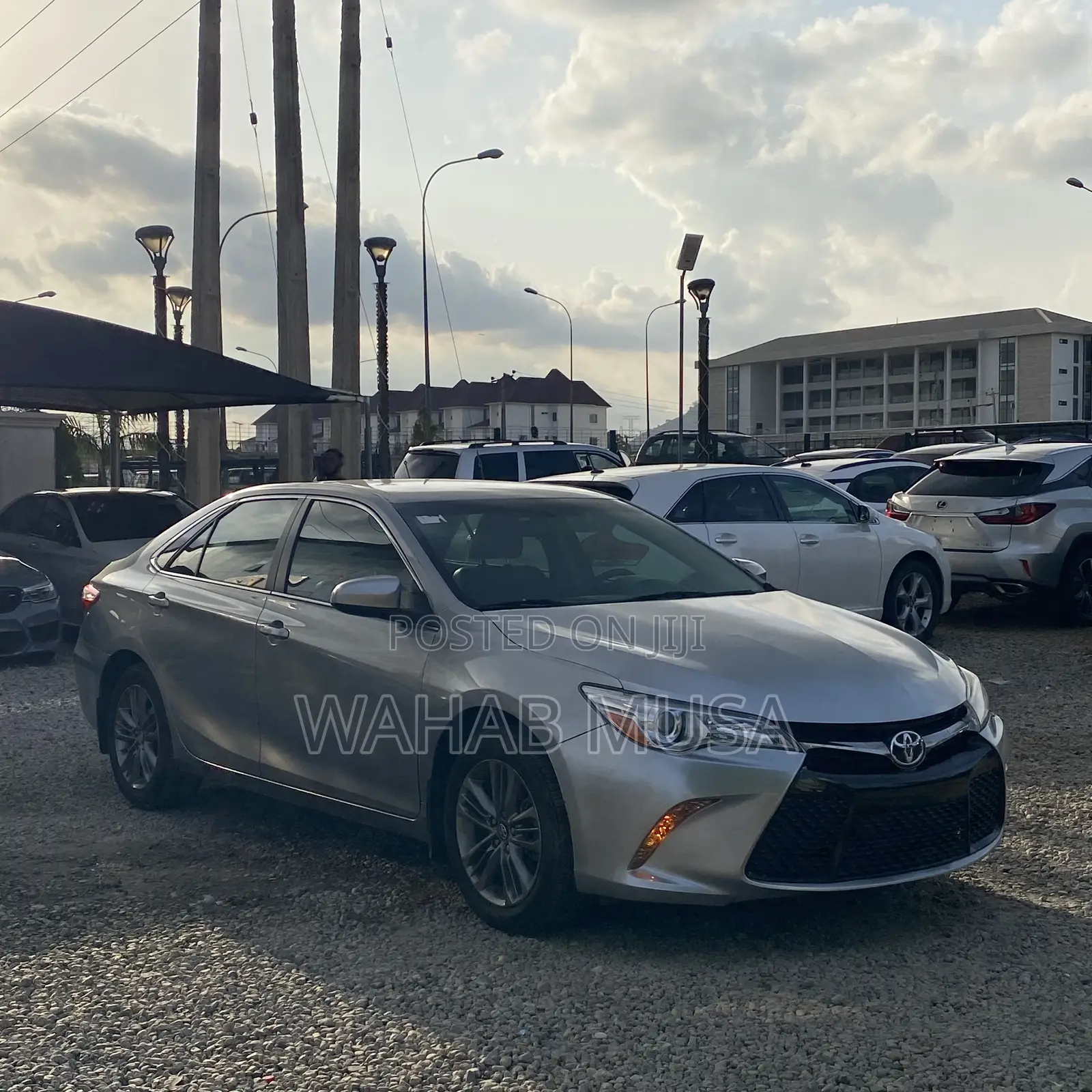 Toyota Camry 2017 Silver