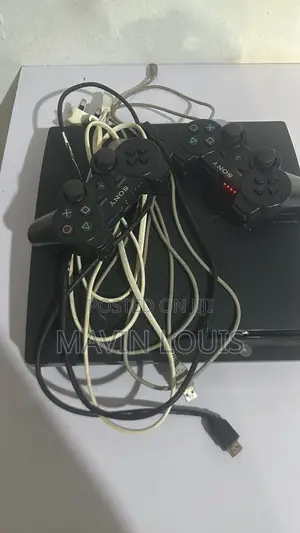 Very Neat Uk Used Ps3 and 2 Pads