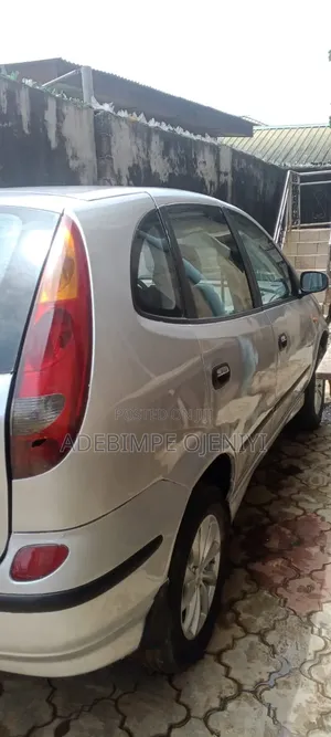 Nissan Almera 2005 Silver