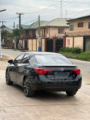 Toyota Corolla SE 4dr Sedan (1.8L 4cyl CVT) 2017 Black