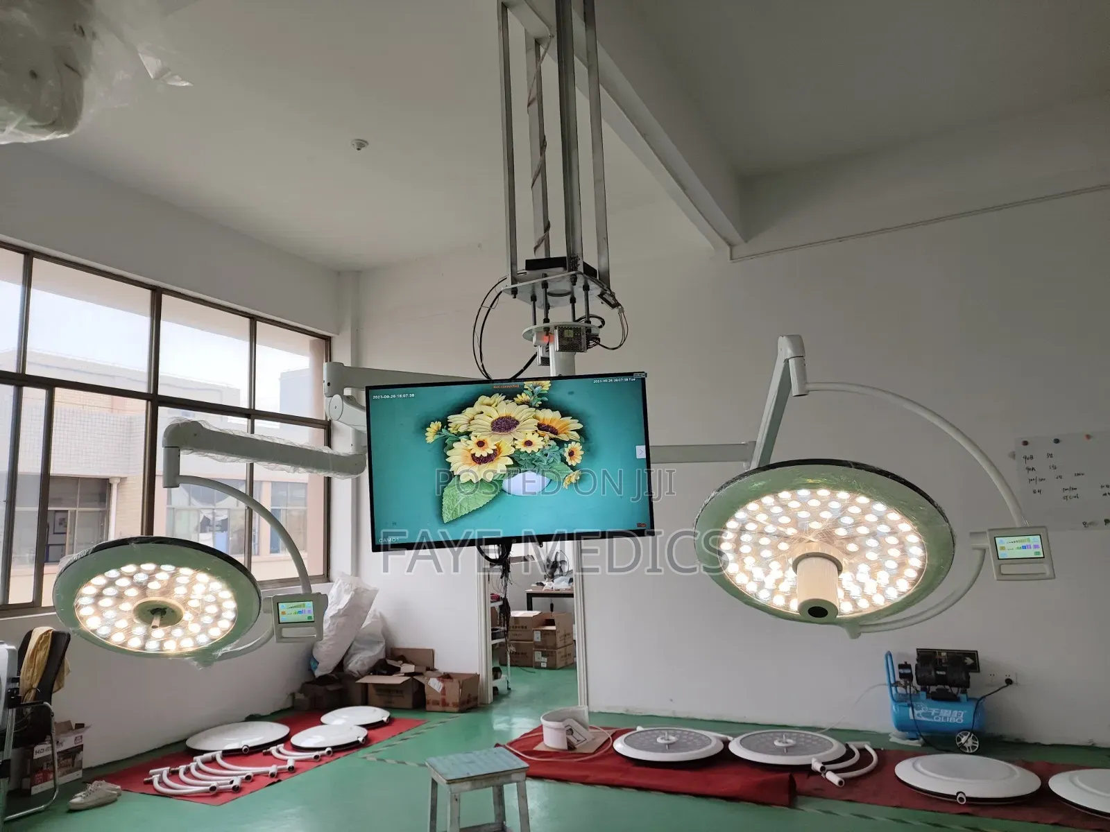 Double Operating Light With Camera