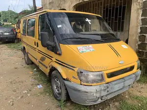 Ford Transit 2005 Yellow