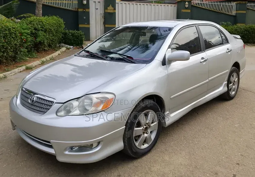 Toyota Corolla 2004 Silver