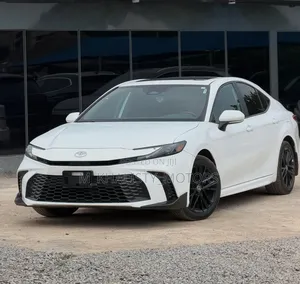 Toyota Camry 2025 White