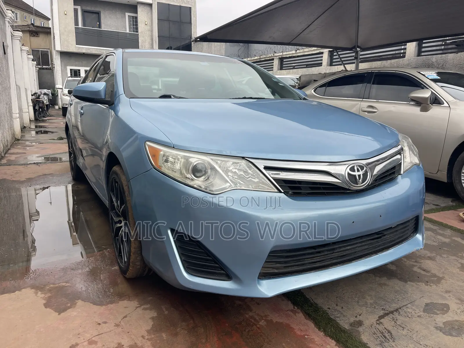Toyota Camry 2012 Blue