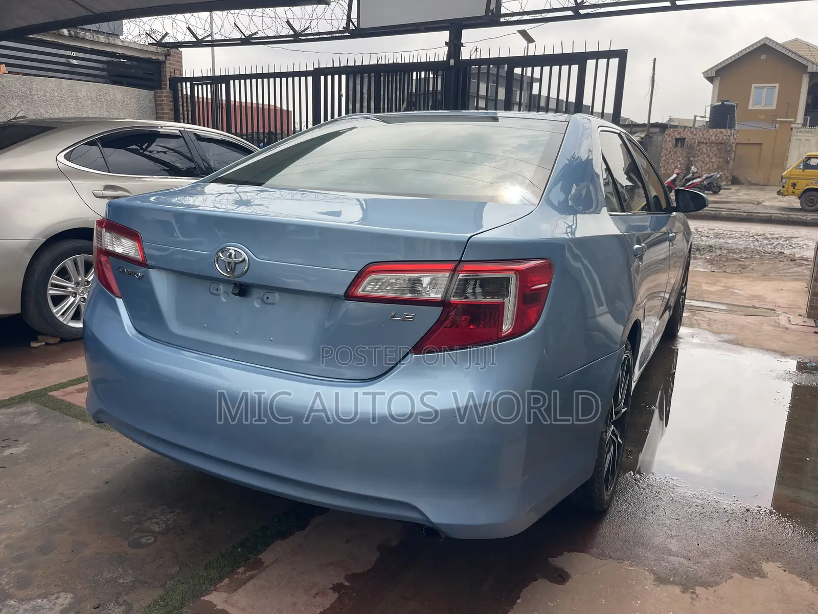 Toyota Camry 2012 Blue