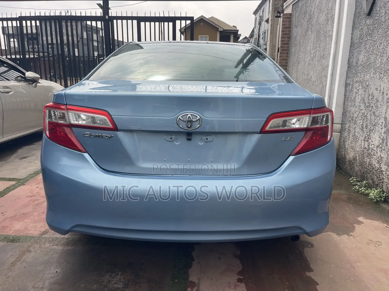 Toyota Camry 2012 Blue