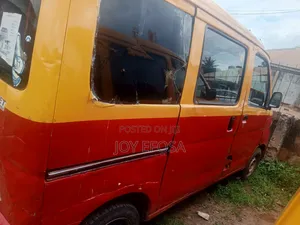 Daihatsu Hijet 2002 Red