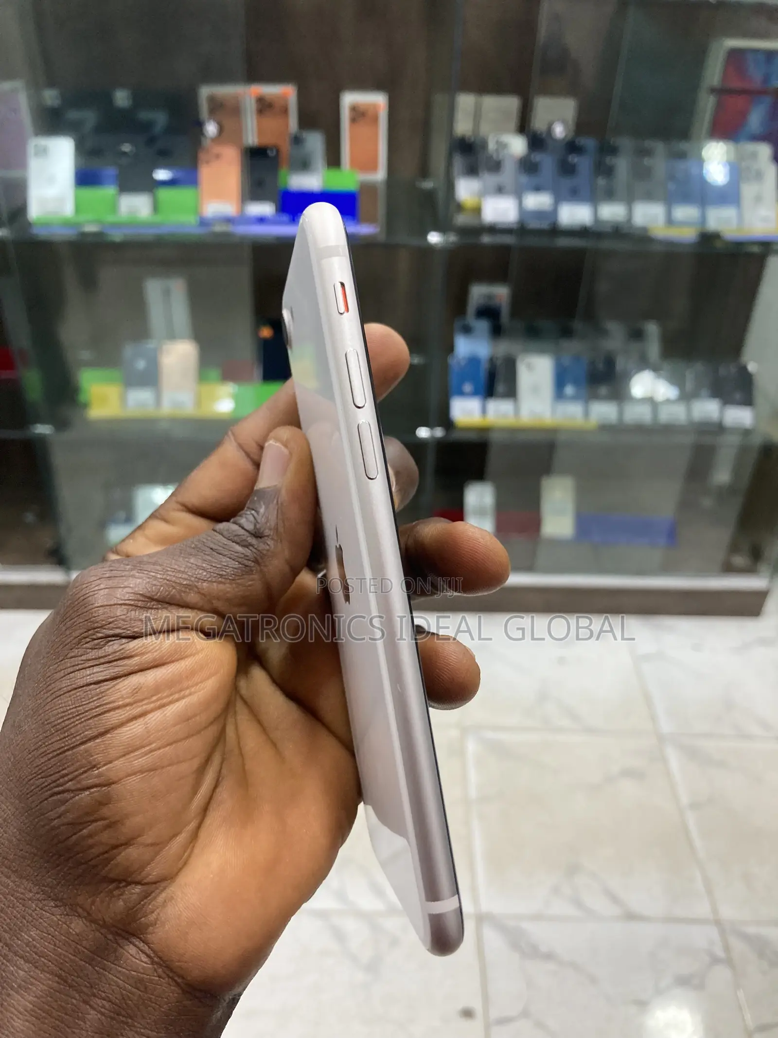 Apple iPhone SE (2022) 64 GB White