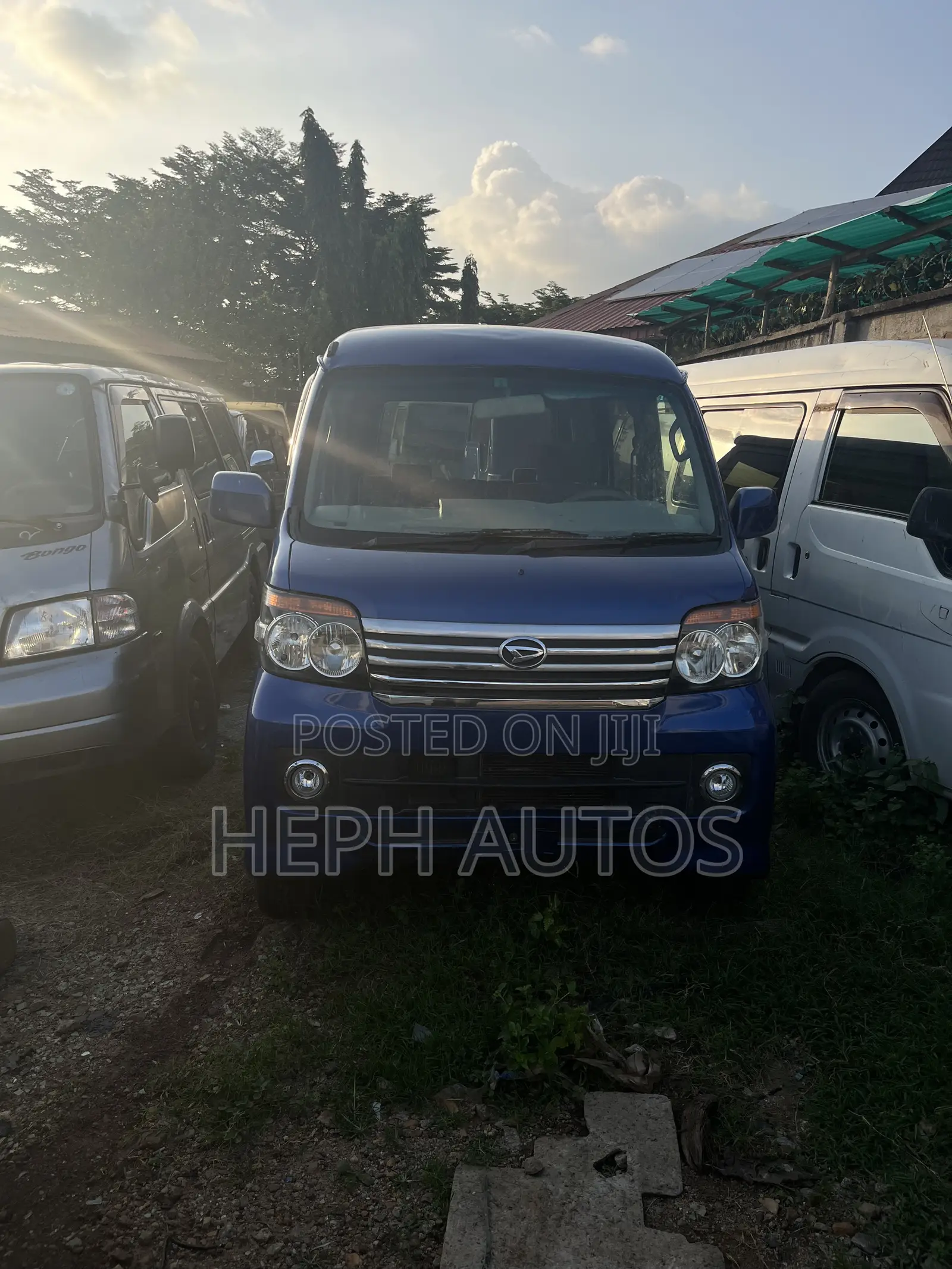 Daihatsu Hijet 2016 Blue
