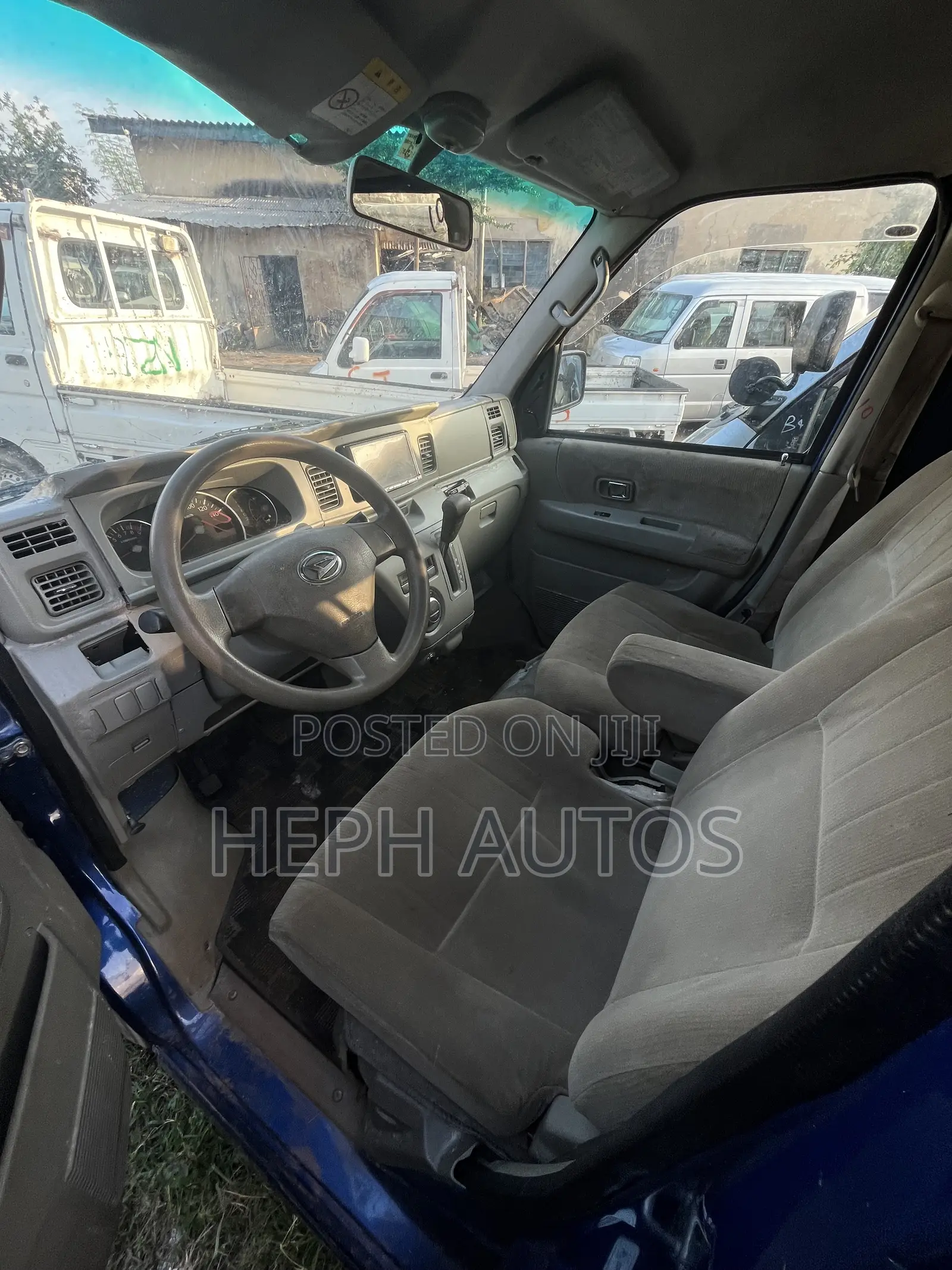 Daihatsu Hijet 2016 Blue