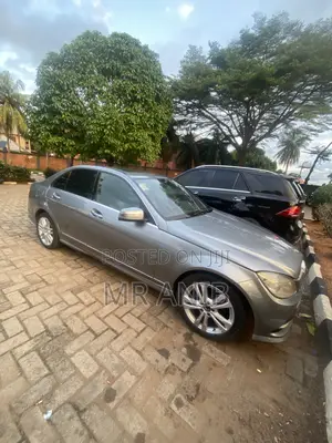 Mercedes-Benz C300 2009 Silver