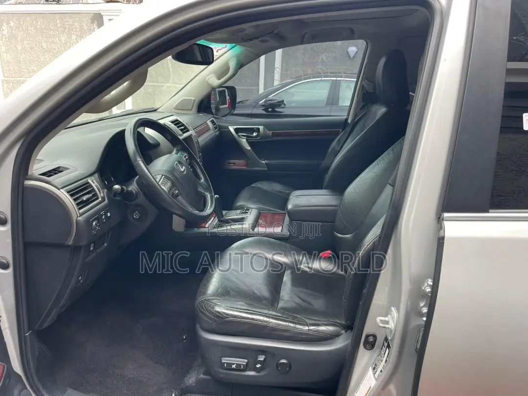 Lexus GX 2014 Silver