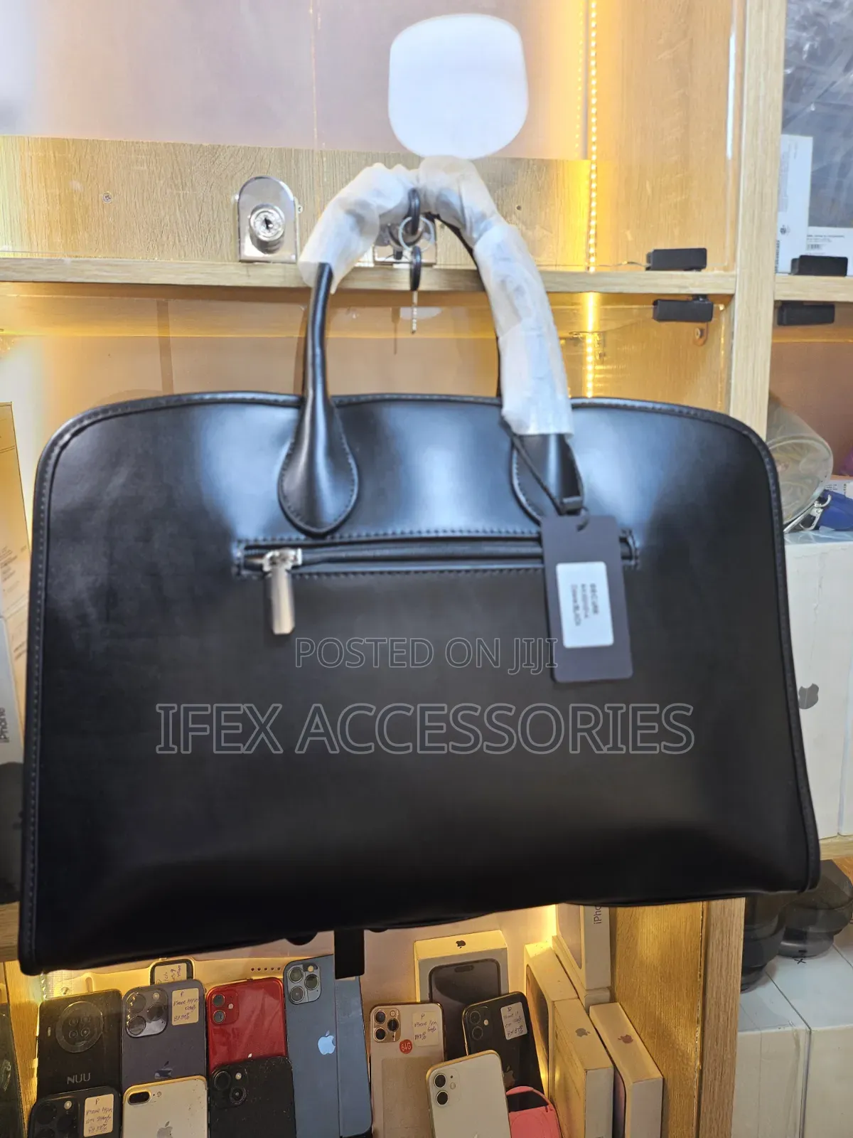 Secure Laptop Outing Bag (Fashion Bag) (Black Colour)