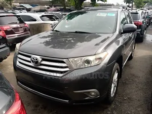 Toyota Highlander 2013 Gray