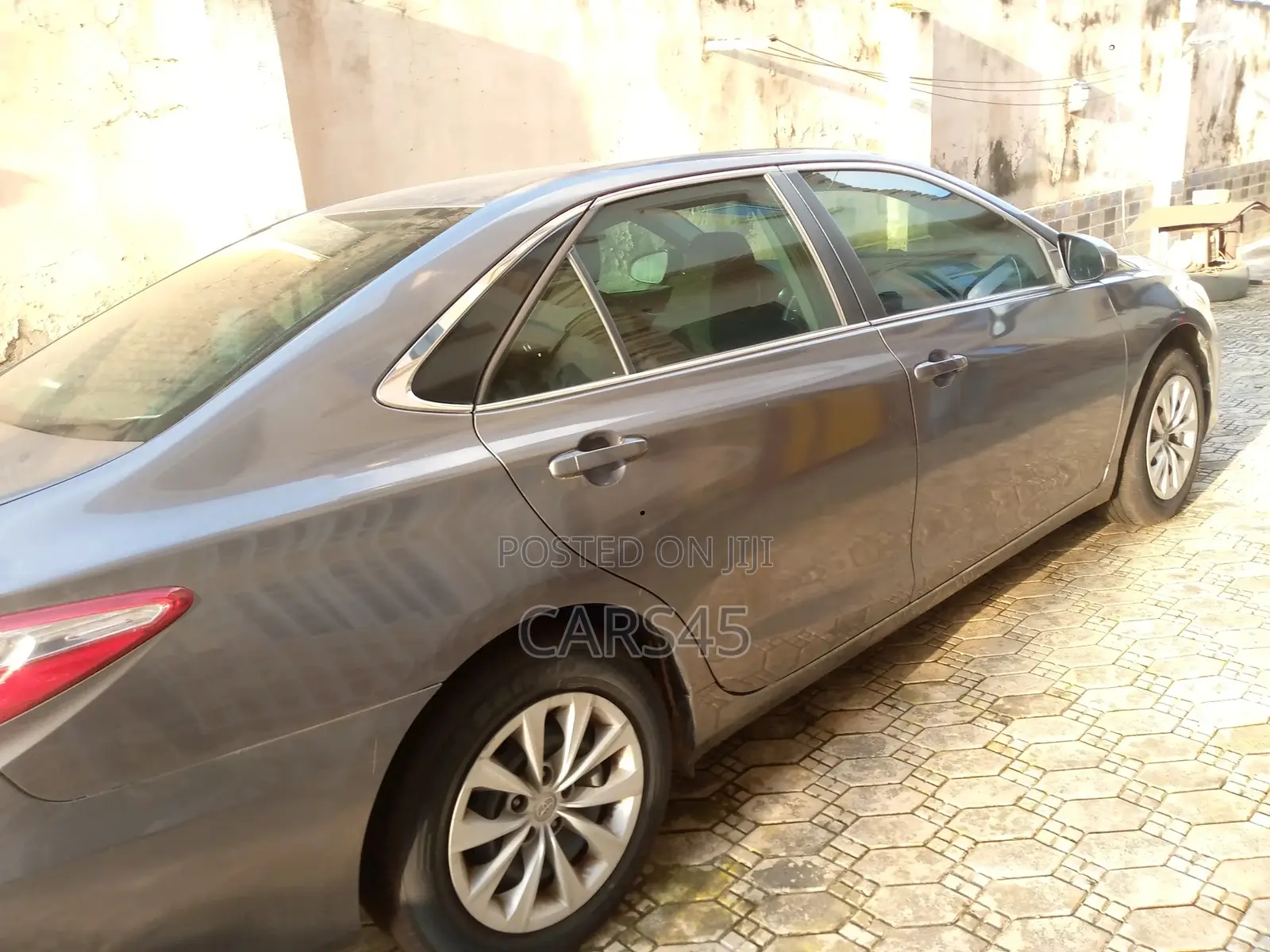 Toyota Camry 2017 Gray