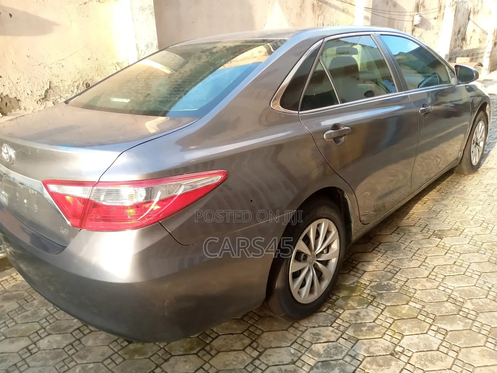 Toyota Camry 2017 Gray