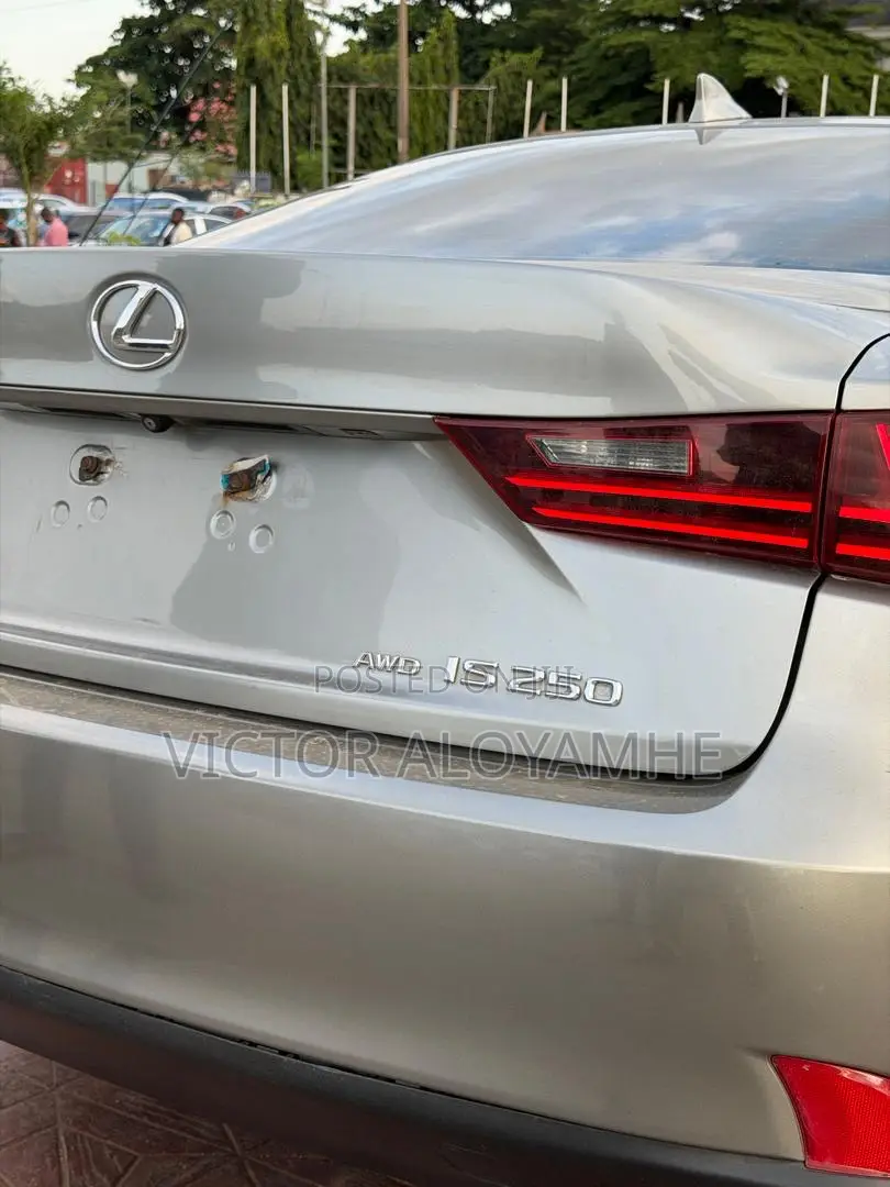 Lexus IS 250 2014 Gray