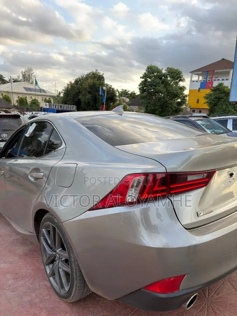 Lexus IS 250 2014 Gray