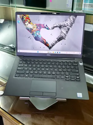 Laptop Dell Latitude 7400 8GB Intel Core i7 SSD 256GB