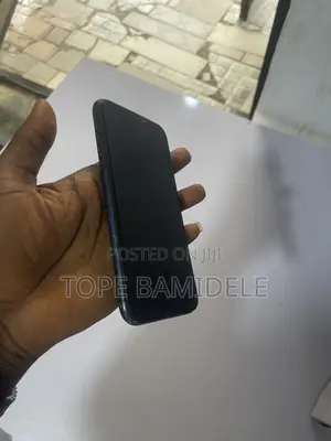 Apple iPhone XR 64 GB Black